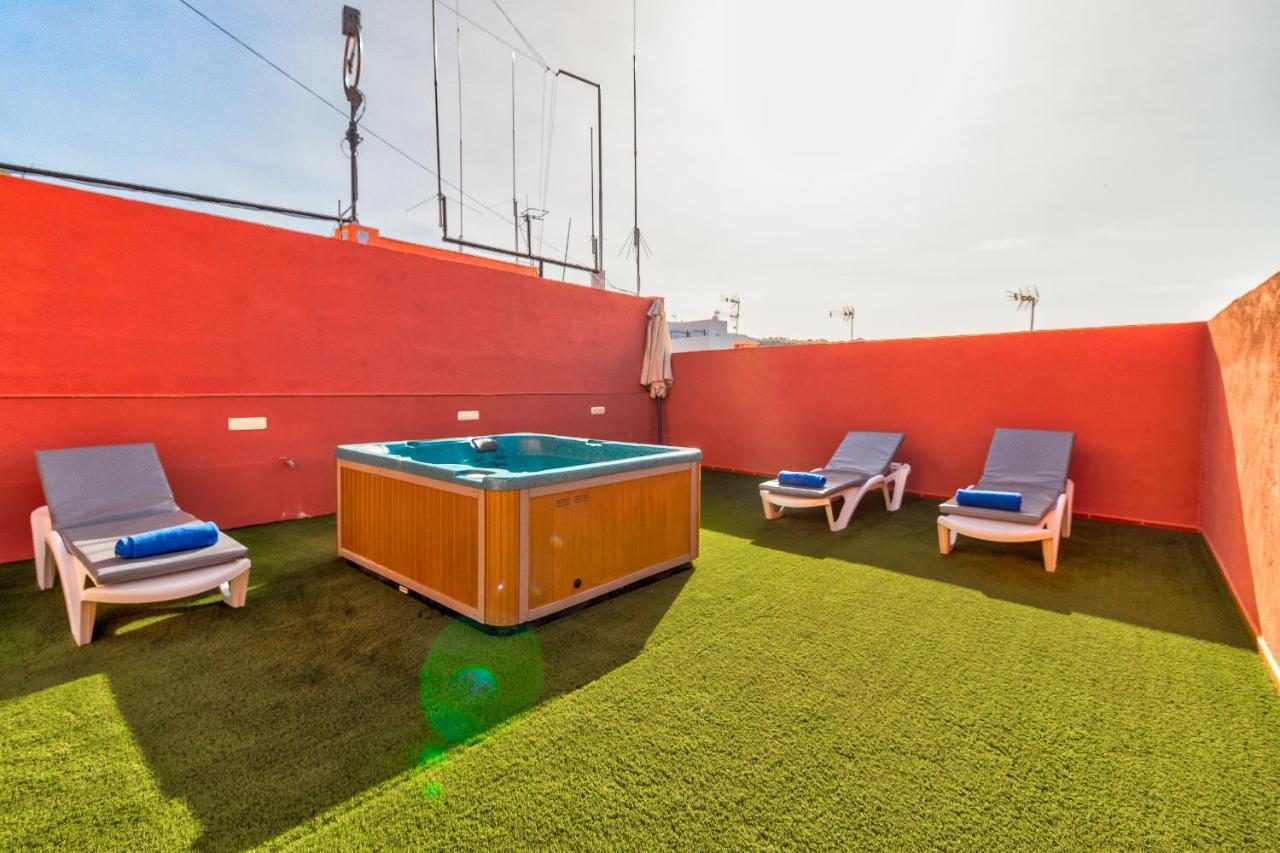 Bonita Casa Nina Con Jacuzzi By Paramount Holidays Playa de San Juan  Exterior photo