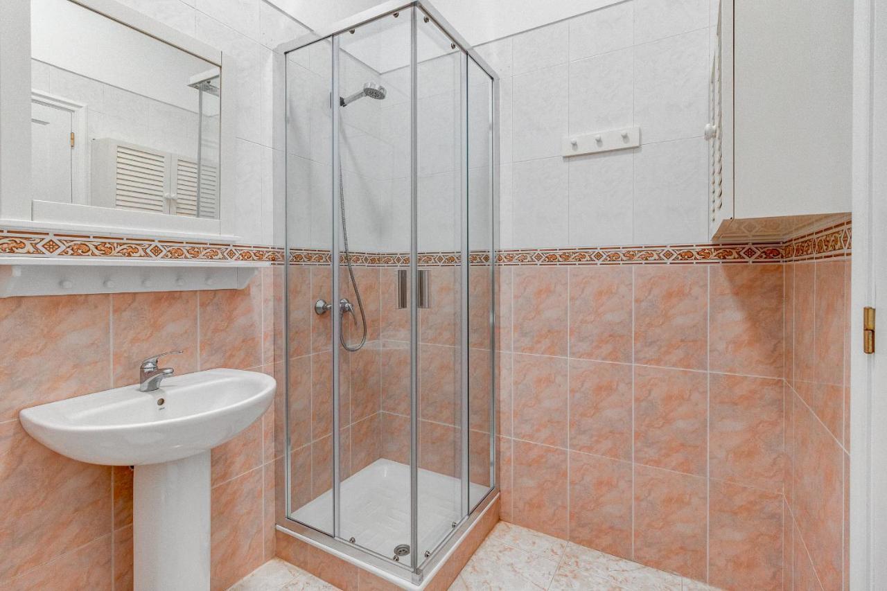 Bonita Casa Nina Con Jacuzzi By Paramount Holidays Playa de San Juan  Exterior photo